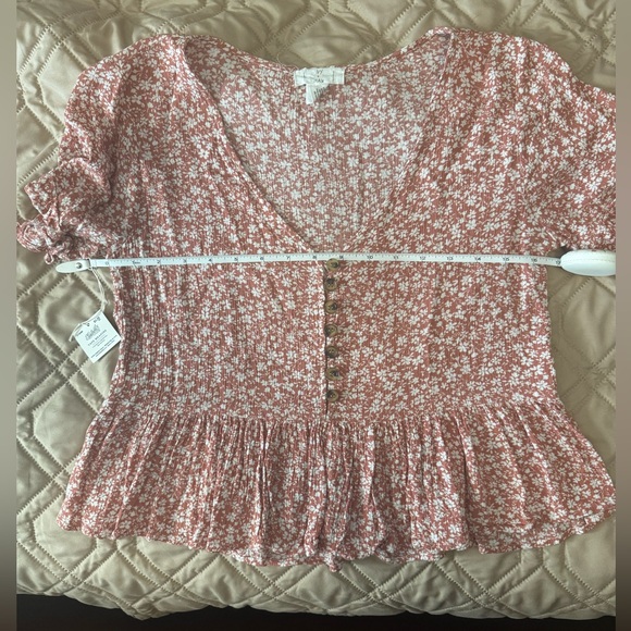 Rust Floral Ruffle Blouse - Picture 4 of 5